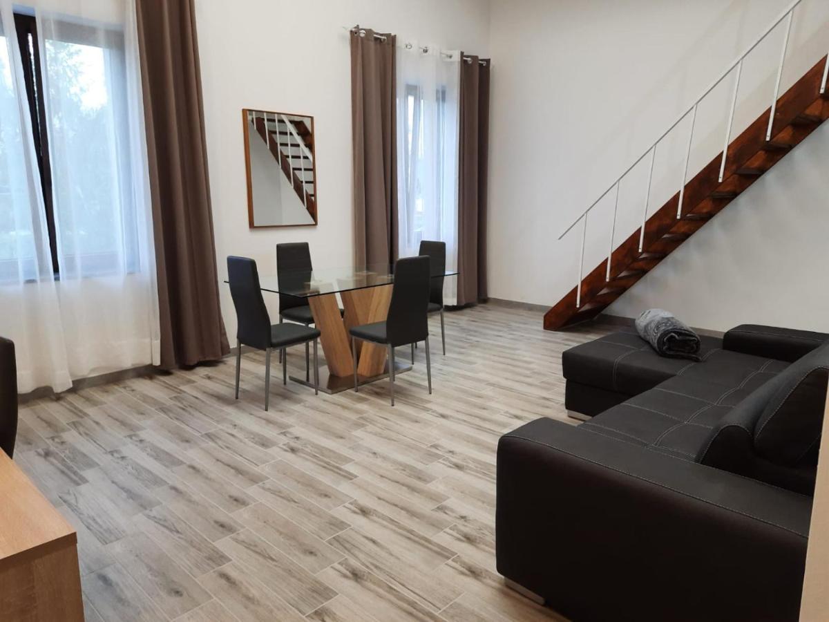Nautica Tarello - Casa Ena Beb Bed and Breakfast Viverone Εξωτερικό φωτογραφία