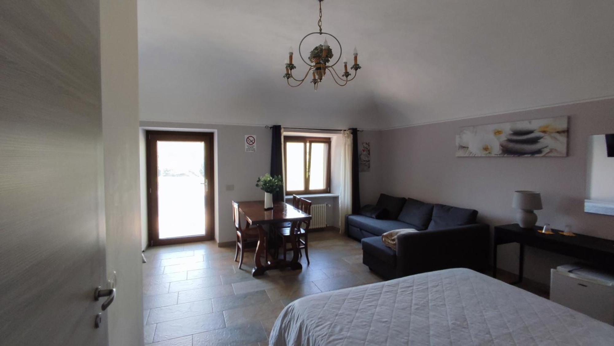 Nautica Tarello - Casa Ena Beb Bed and Breakfast Viverone Εξωτερικό φωτογραφία