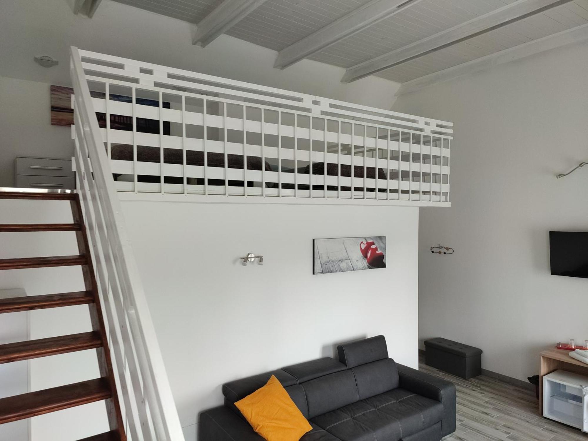 Nautica Tarello - Casa Ena Beb Bed and Breakfast Viverone Εξωτερικό φωτογραφία